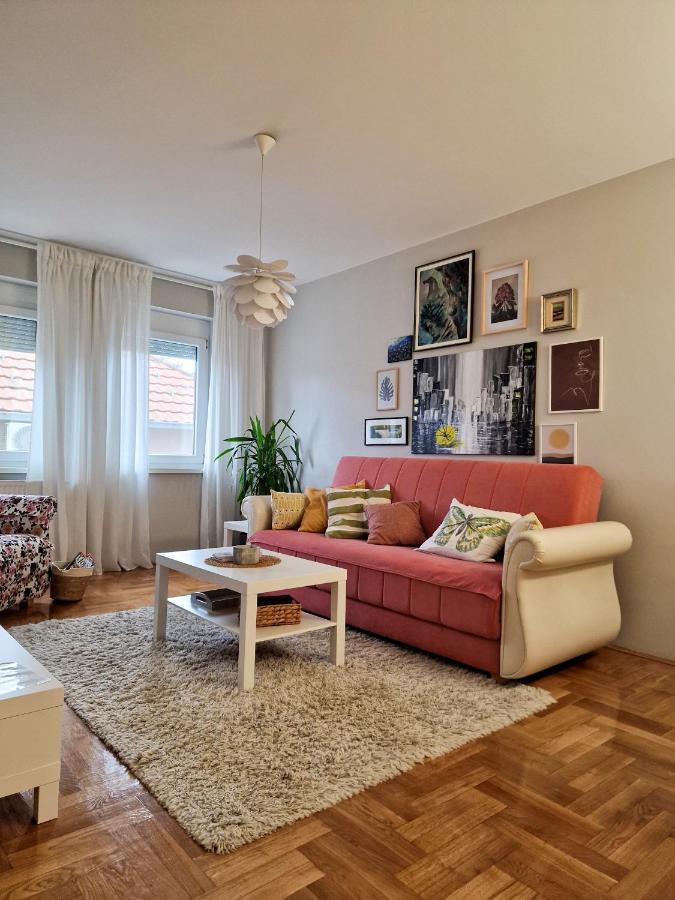 Apartamento Quiet Center Sremska Mitrovica Exterior foto